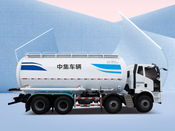 中集車輛粉罐家族實(shí)力登場，揭秘粉粒物料運(yùn)輸車的"高效可靠"之道！
